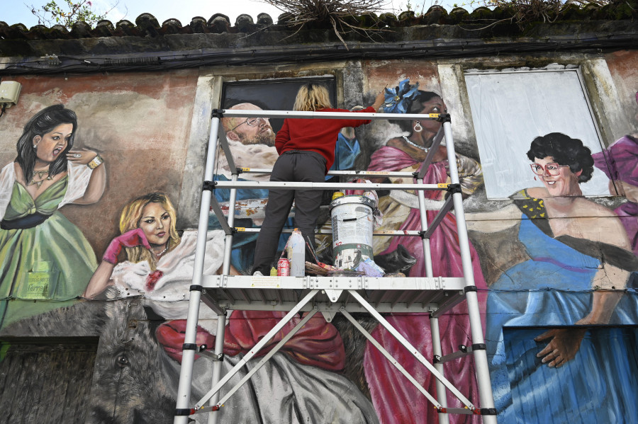 Varios artistas siguen dando color a las Meninas de Canido