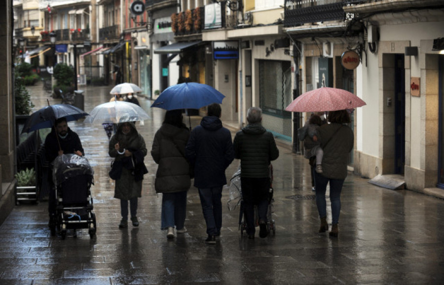 Cielos nubosos y precipitaciones en el norte de Galicia este lunes