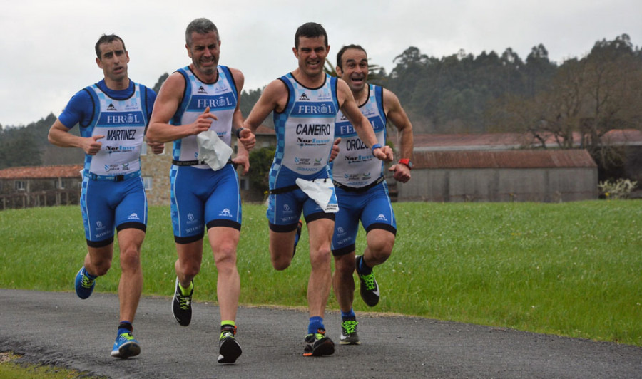 El Triatlón Ferrol forma  en el Gallego de Vedra