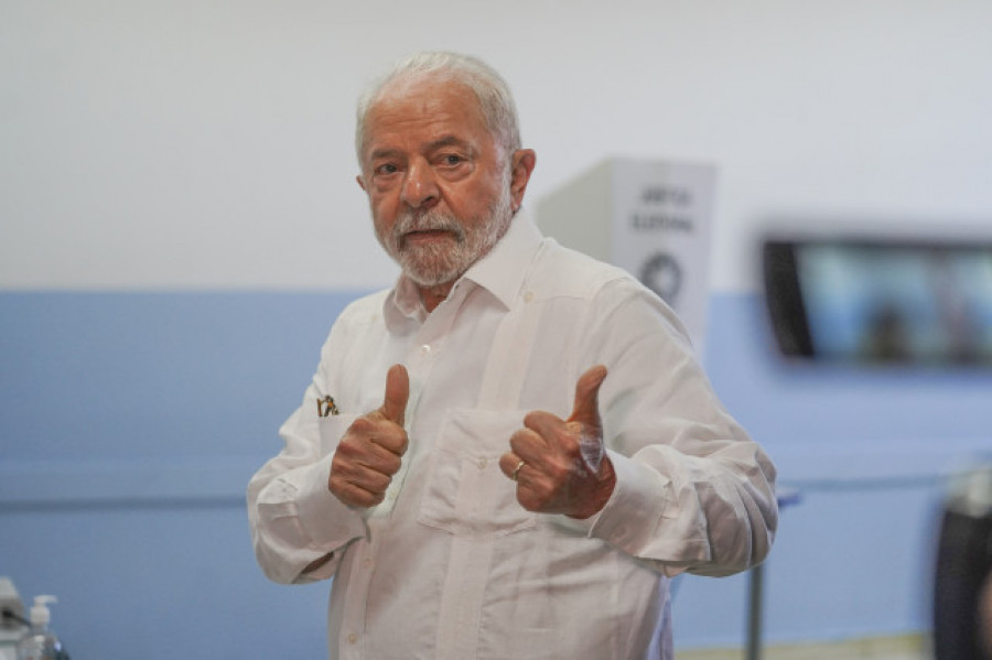 Lula se someterá a una cirugía este año