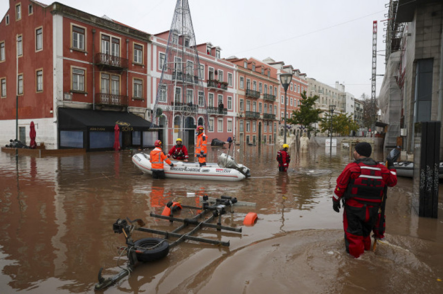 El temporal de lluvia provoca el caos en Lisboa