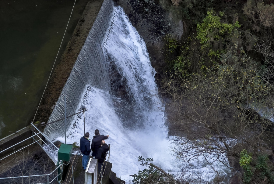 San Sadurniño mantiene el cierre temporal de la presa de Río Castro