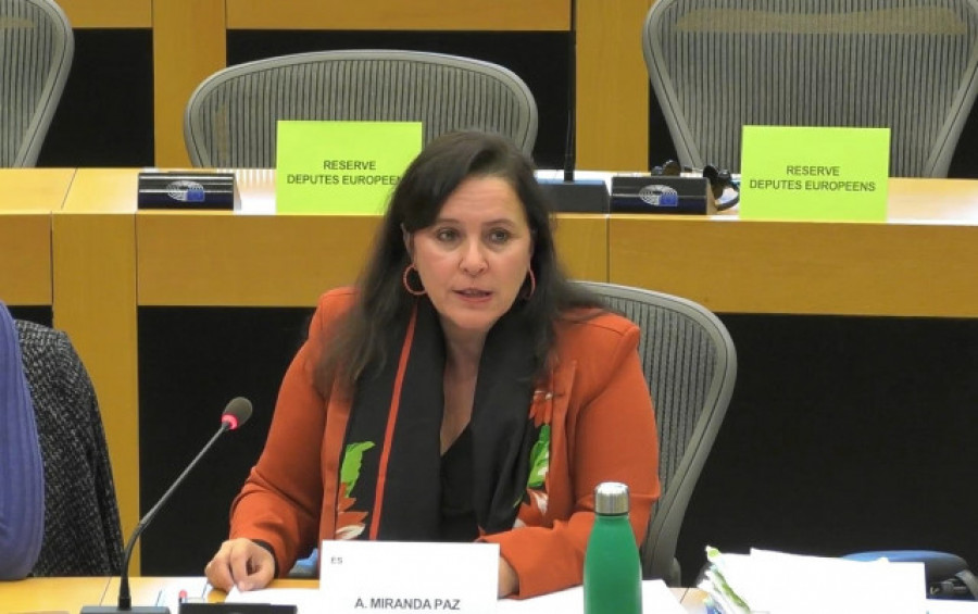Israel deniega la entrada a eurodiputada del BNG, Ana Miranda, como parte de una misión de la Eurocámara