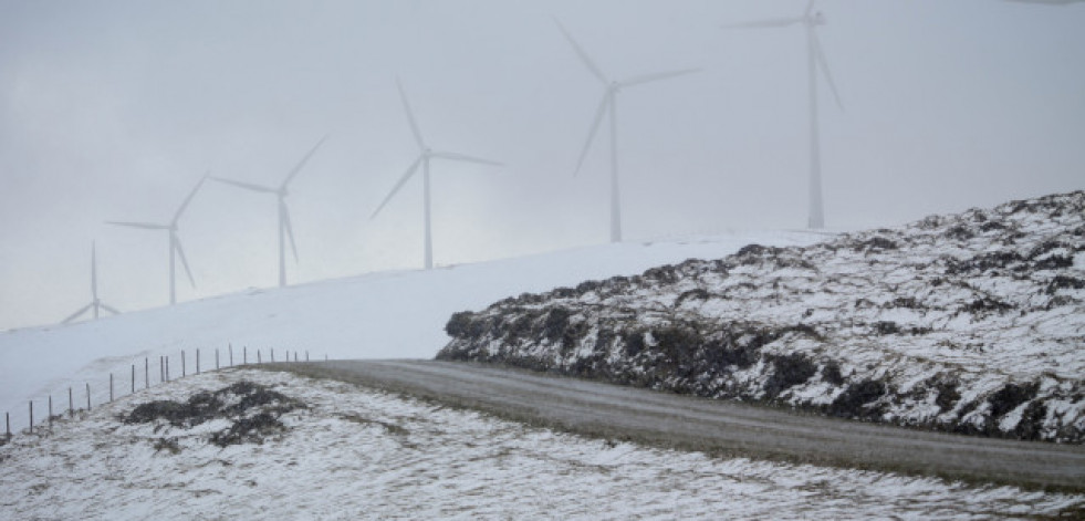 Chubascos ocasionales y aislados y cuota de nieve a 700 metros este domingo en Galicia