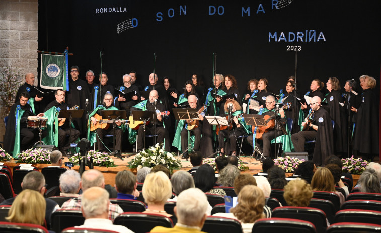 Debut de O Son do Mar, la nueva rondalla ferrolana