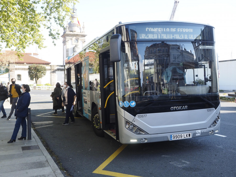 Los buses lanzadera de Semana Santa funcionarán  a partir de este domingo