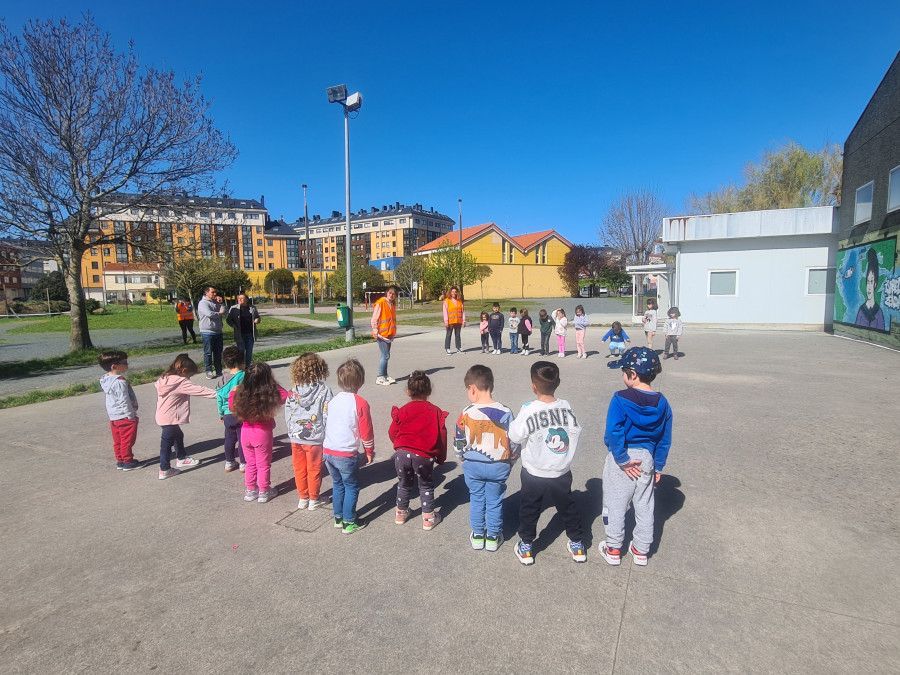 Treinta menores se benefician estos días en Narón de una actividad de conciliación