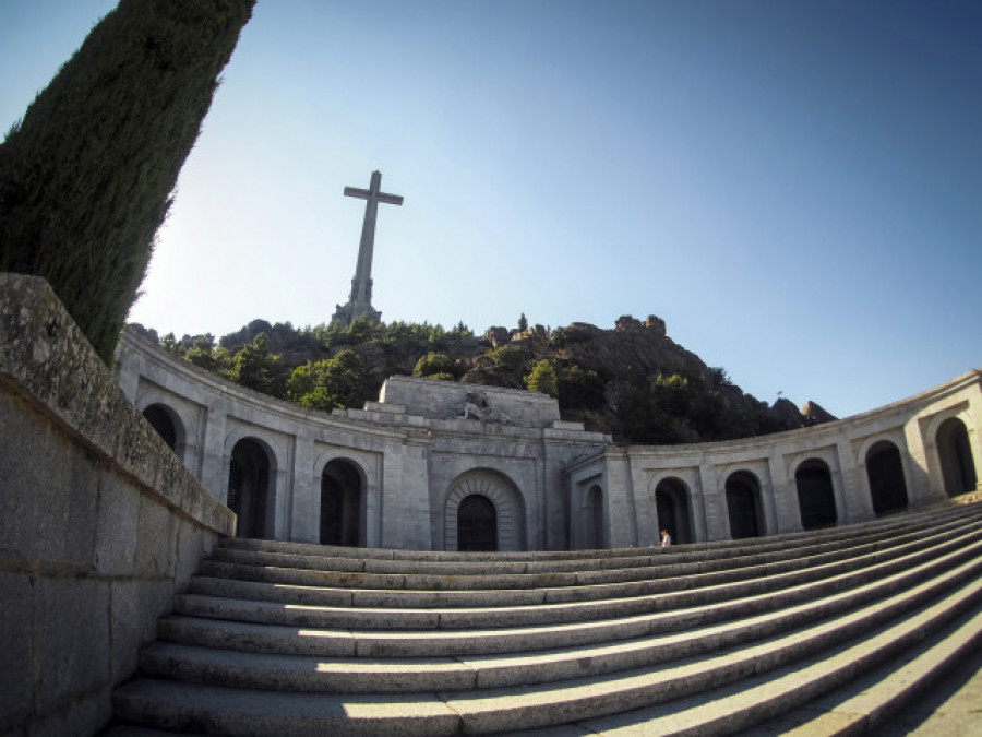 La Audiencia Nacional ordena a Patrimonio Nacional paralizar las exhumaciones en el Valle de los Caídos