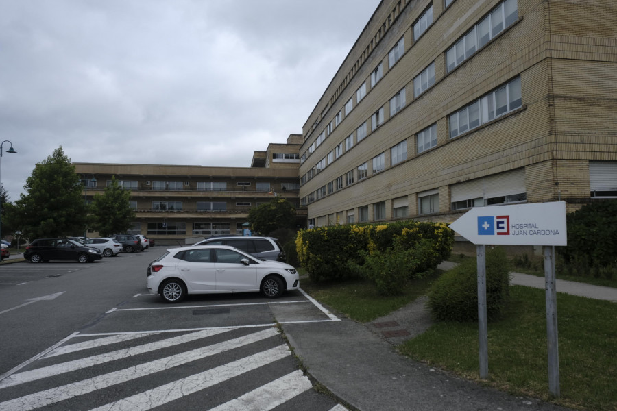 Tres menores evacuados a un centro sanitario tras venirse abajo la plataforma de una atracción de feria en Narón