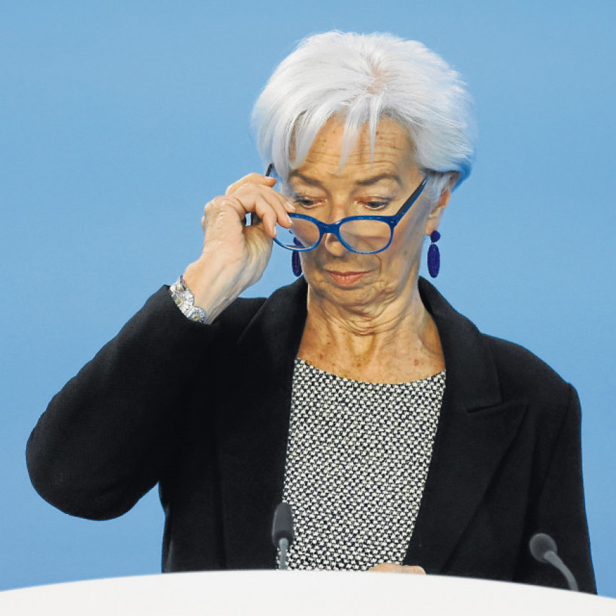 Lagarde reitera que los tipos seguirán en un nivel restrictivo si es necesario