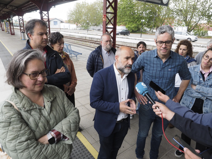 Néstor Rego e Iván Rivas, convencidos de la renovación del tren con un gobierno del BNG