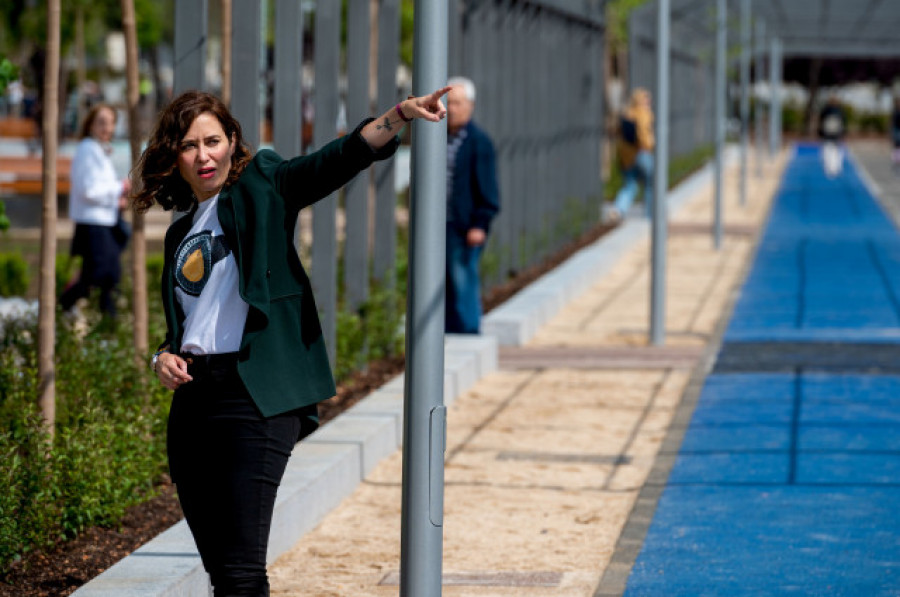 Familia, paseo, deporte u oficiar bodas, actividades de los políticos en vísperas de votar