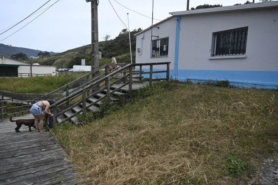 Las casetas de socorrismo comienzan su puesta a punto para la temporada de verano