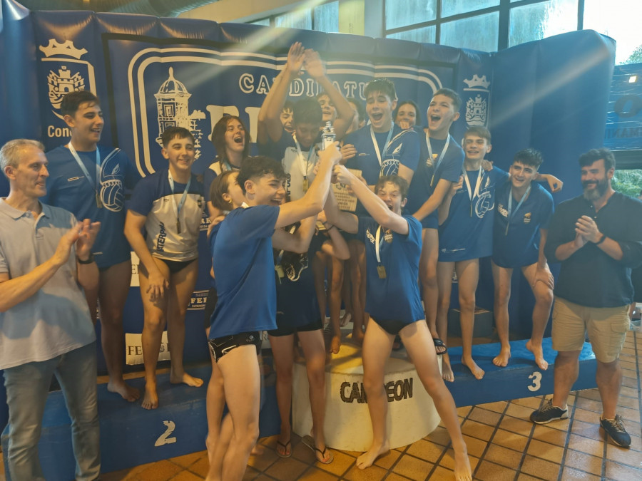 Doblete del Marina Ferrol tras ganar en casa el Gallego cadete en un gran campeonato