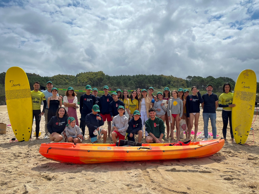 “Valdoviño mariño III” ofrece a los jóvenes actividades de ocio activo vinculado al mar