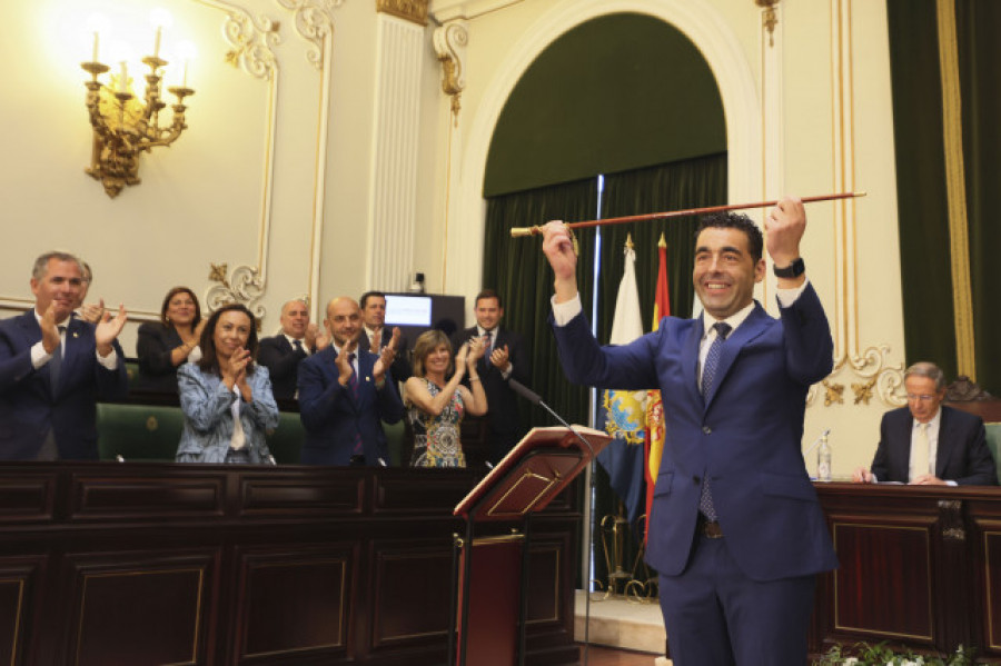 Luis López, nuevo presidente de la Diputación de Pontevedra, promete "soluciones diferentes y políticas distintas"