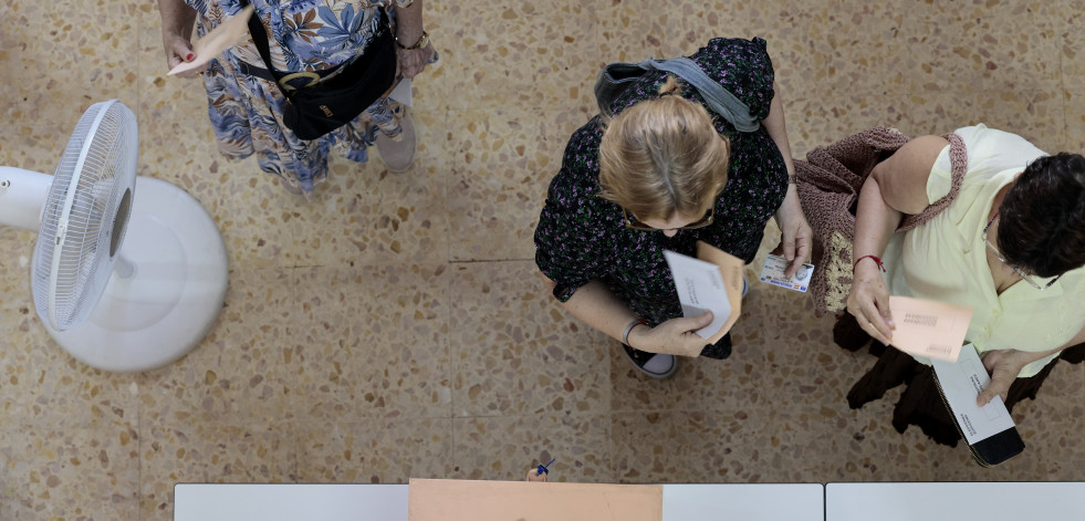 Casi un millón de votantes más a las 14.00 horas con respecto a las elecciones de 2019