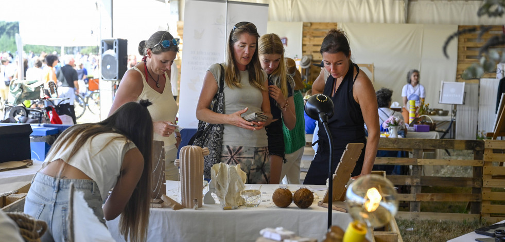 Los talleres gratuitos de cerámica de La Barroteka vuelven a Equiocio