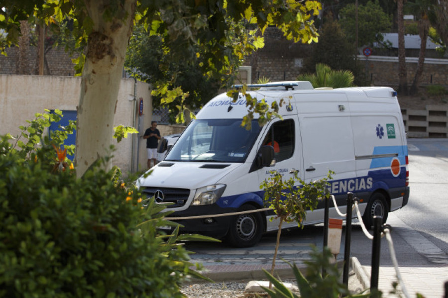 Trasladan al hospital en ambulancia a la madre de Rubiales por su estado de salud