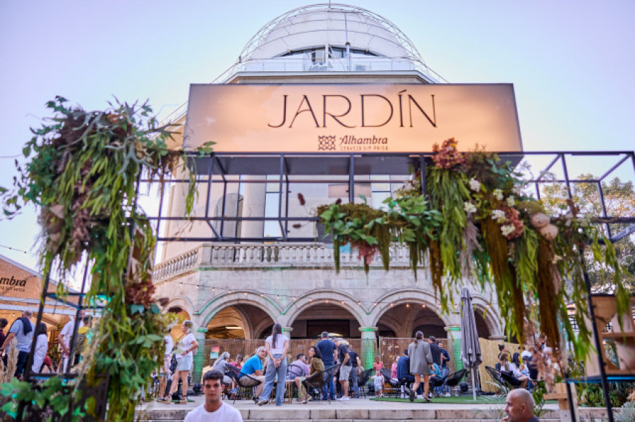 Rafa Centeno, Ángel Stanich, Xiana Cobo y Lúa Mosquetera, protagonistas de los planes de esta semana en Jardín Alhambra