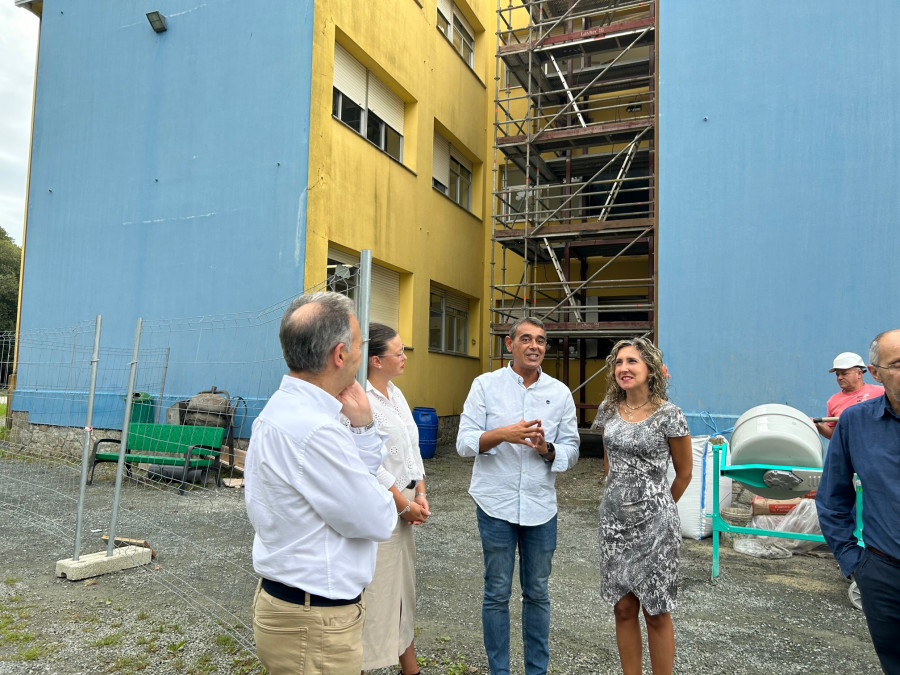 Avanza la instalación de dos ascensores en el CPI O Feal de Narón