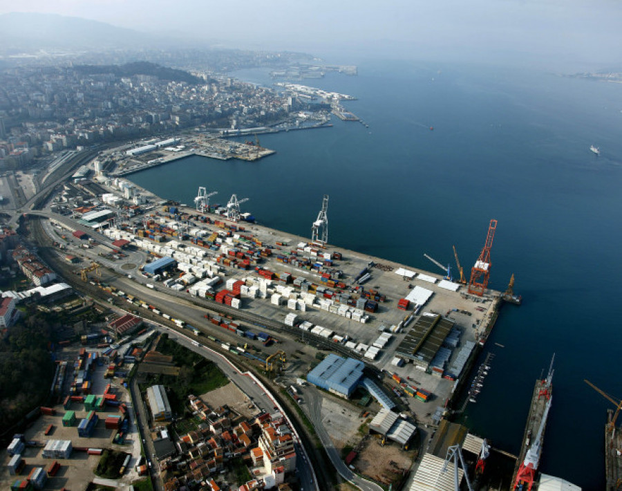 Cuatro detenidos y 2.000 kilos de droga hallados en un barco en las Rías Baixas