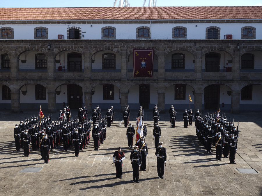 El Día Mundial de la Arquitectura se celebra en Ferrol con una visita al cuartel de Dolores