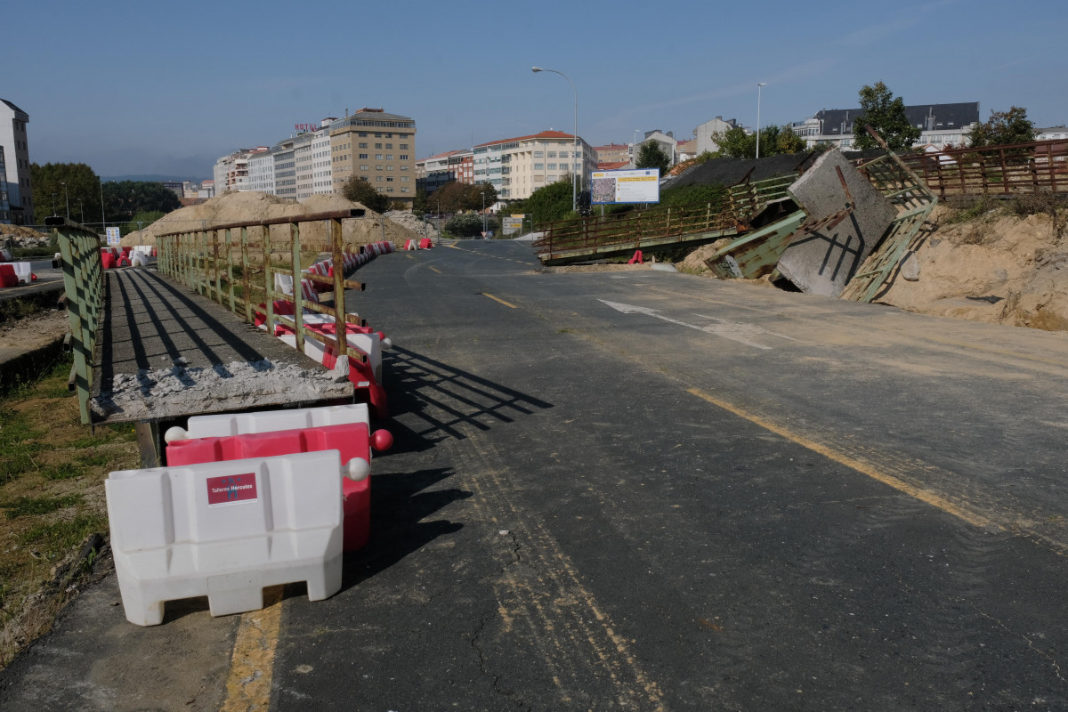 Puente metalico as pias