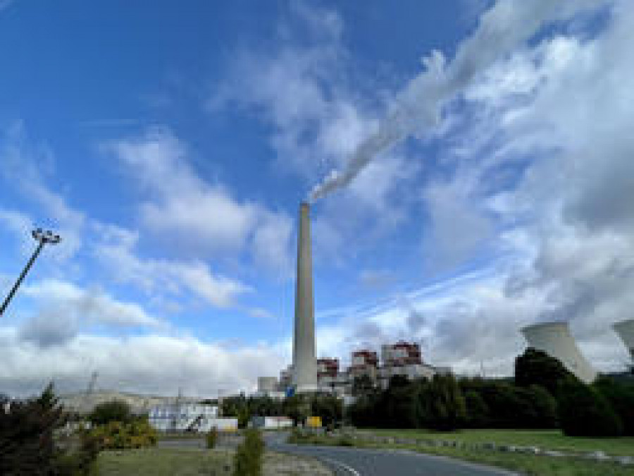 La chimenea de As Pontes se para