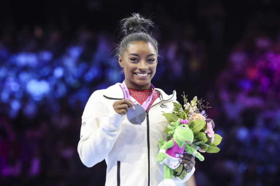 Simone Biles debe conformarse con la plata en salto tras errar en el "Biles II"