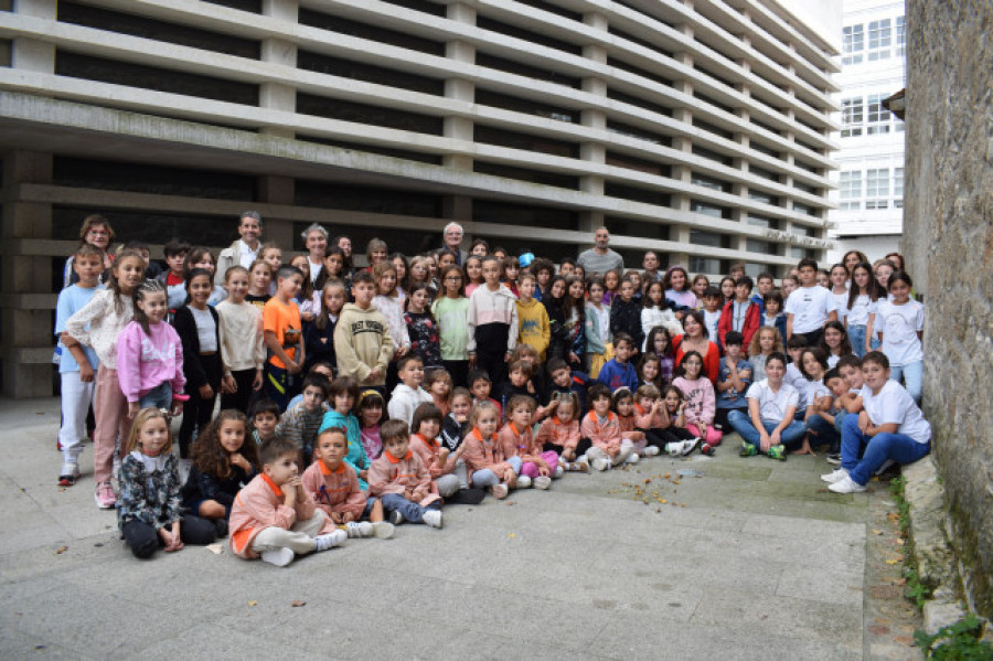 Colexios de A Coruña, Cangas e Lourenzá recollen o premio das Letras Galegas