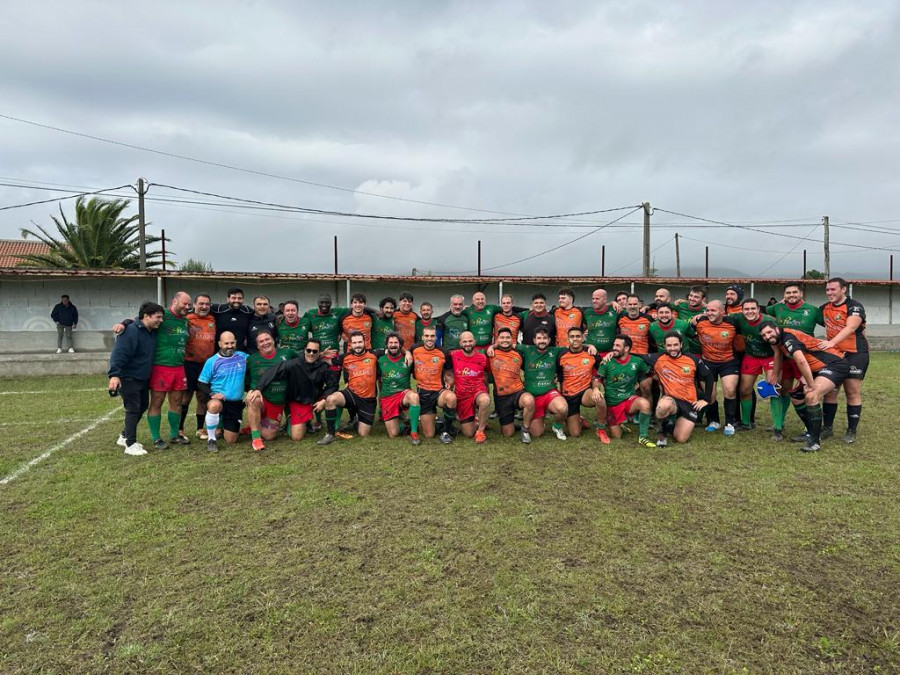 El Rugby Ferrol aguanta hasta la recta final en inferioridad