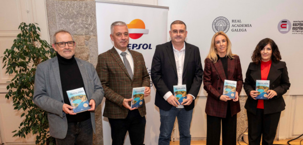 Francisco Fernández Davila recibe o premio de narrativa breve Repsol pola súa obra 