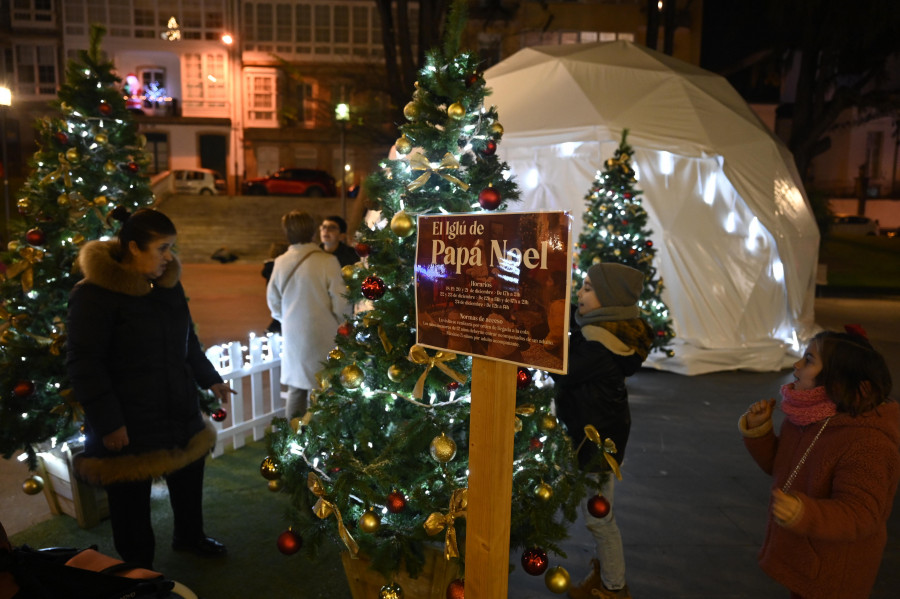 El iglú de Papá Noel de Amboage acerca la magia del Polo Norte a los pequeños