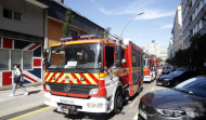 Un incendio urbano calcina por completo el bajo de un edificio en Valdoviño