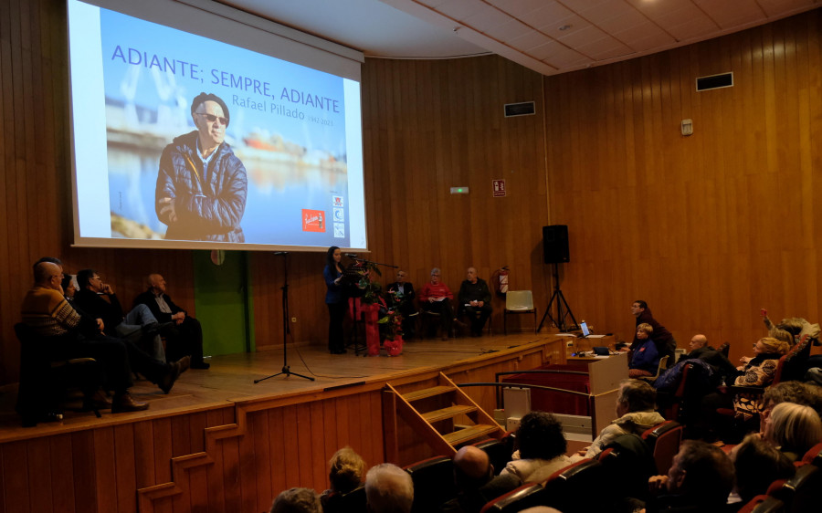 Rafael Pillado recibe un sentido homenaje en Ferrol en el primer aniversario de su muerte
