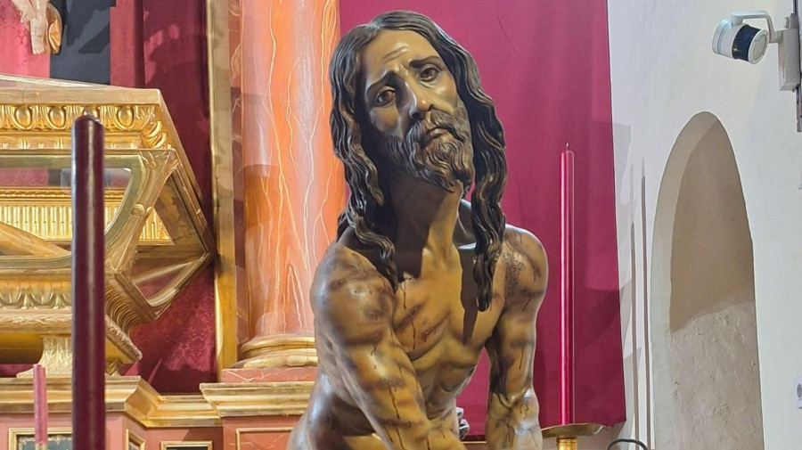 La Cofradía de Dolores presentó la nueva imagen de Jesús Atado a la Columna en Sevilla