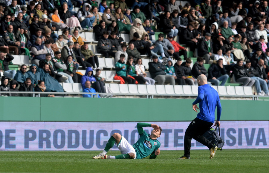 Pinchi sufre un esguince en su rodilla izquierda