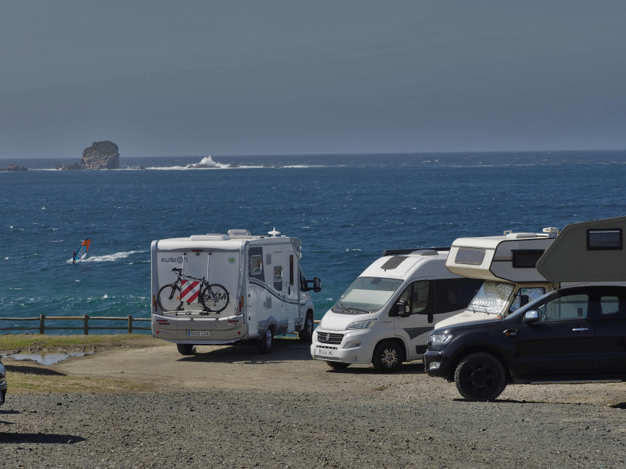 Un proyectil a la deriva en la playa de Santa Comba movilizó a los artificieros