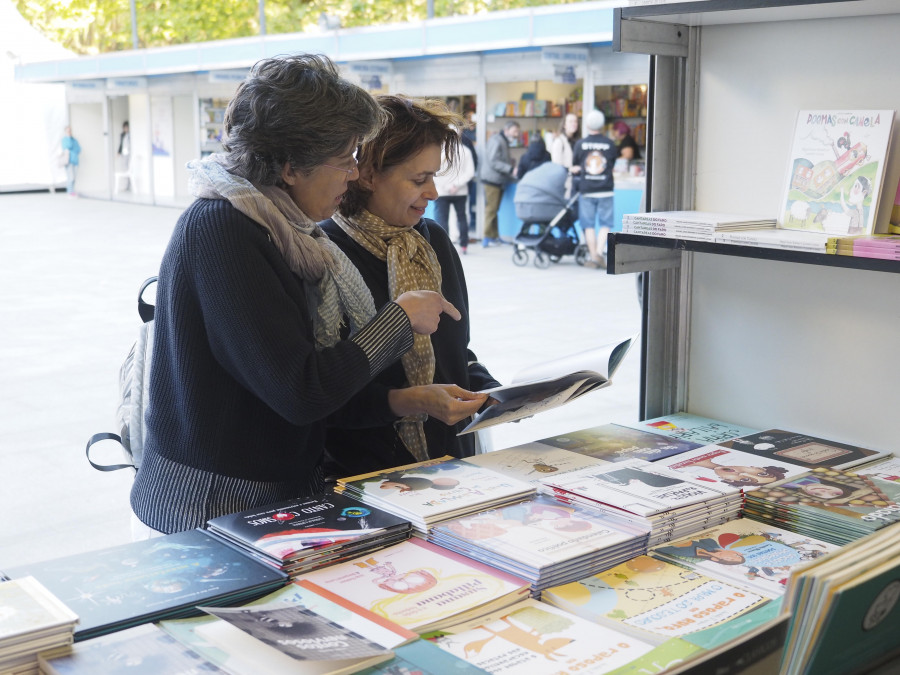 Termina la primera Feira do Libro de Galicia en Ferrol con éxito rotundo en las visitas y las ventas