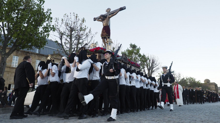 Procesión extraordinaria para celebrar el 75 aniversario del Cristo de los Navegantes