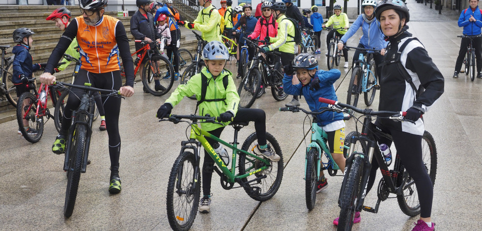 Marcha ciclista por la Seguridad Vial, Ferrol.