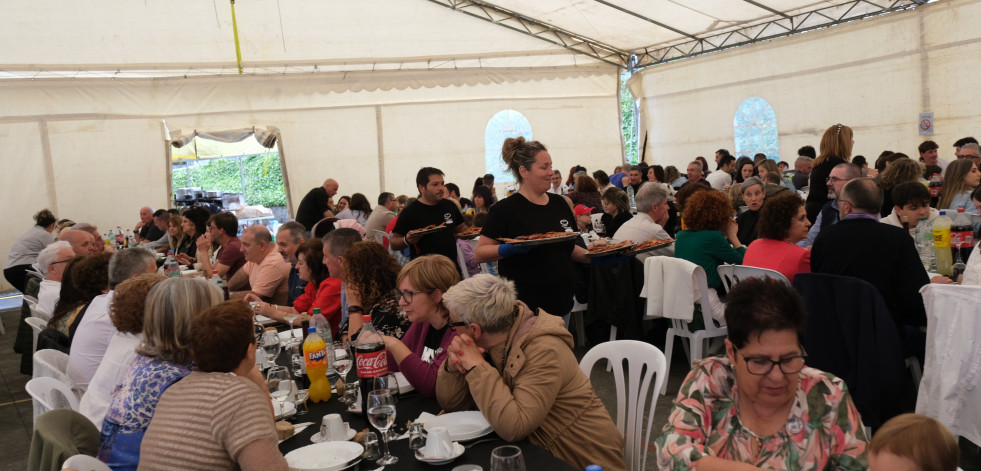 El CEIP San Isidro de Neda celebró su medio siglo de vida con una fiesta