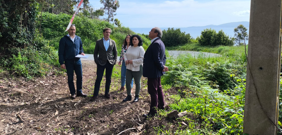 Cariño pide al Puerto de Ferrol la cesión de terrenos en San Xiao para ampliar el servicio de luz