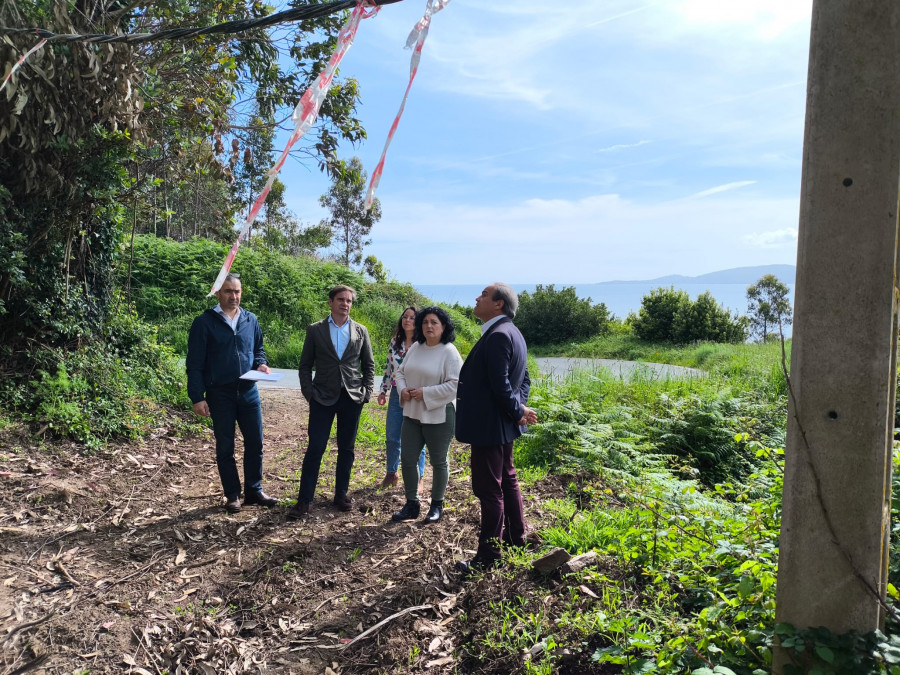 Cariño pide al Puerto de Ferrol la cesión de terrenos en San Xiao para ampliar el servicio de luz