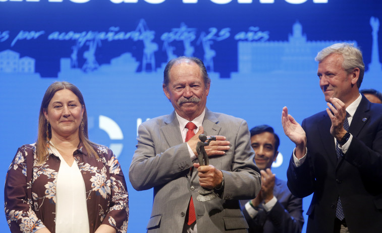 Noche de premios y homenaje a quienes engrandecen con su buen hacer nuestra urbe