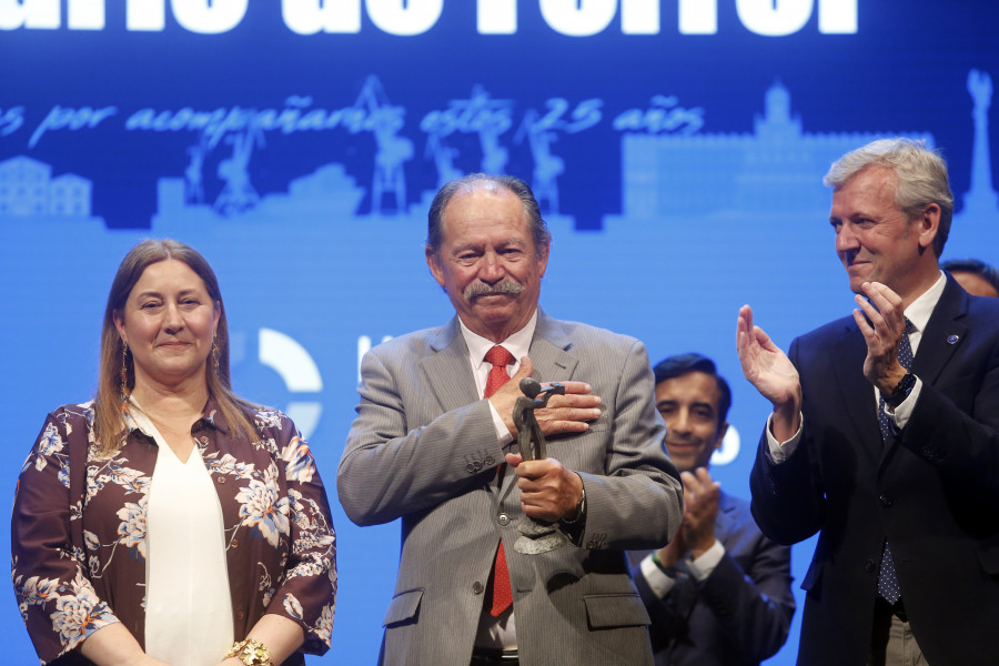 Noche de premios y homenaje a quienes engrandecen con su buen hacer nuestra urbe