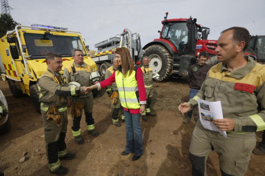 Los brigadistas ya se forman para manejar los equipos Batracio, "pioneros" en la prevención del fuego