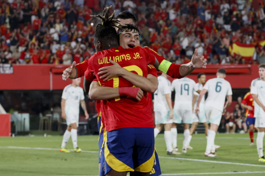 Los veteranos de la Roja se llevan los focos y los aplausos