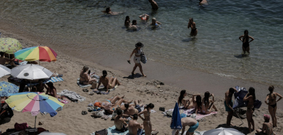 Cierre de escuelas y teletrabajo en Grecia ante la ola de calor con hasta 43 grados